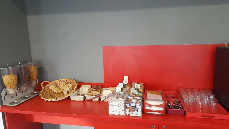 F1 Hotel Cergy-Pontoise